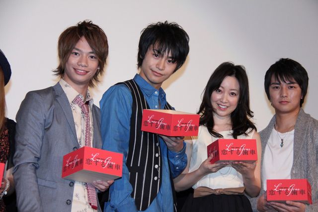 ゴーカイジャーの小澤&池田&清水が豆まきでヒット祈願　画像ギャラリー（10枚目）