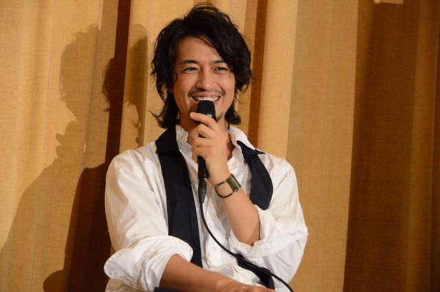 斎藤工 出演作『団地』と『高台家の人々』2作がダジャレで結ばれたと満面　画像ギャラリー（11枚目）