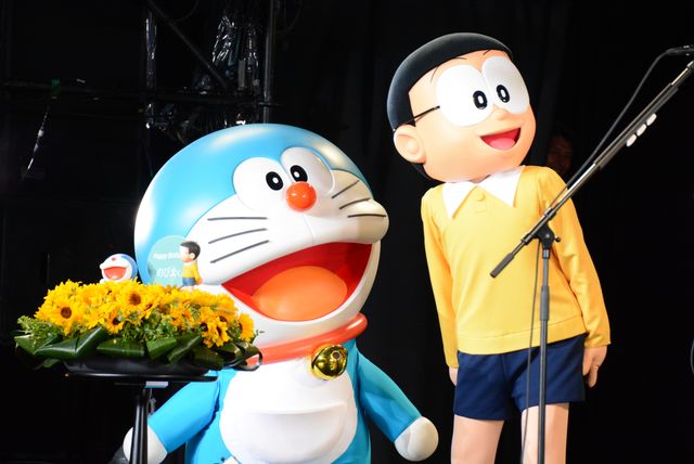 ドラえもんとのび太、秦基博の弾き語りに“ドラ泣き”ならぬ“秦泣き”フォトギャラリー（3枚目）