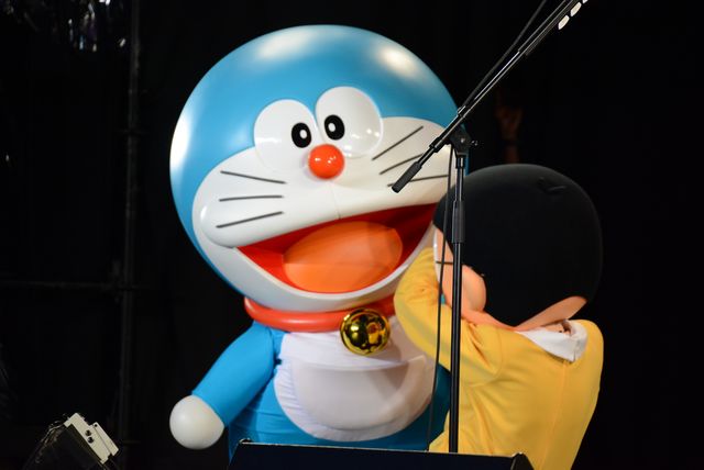 ドラえもんとのび太、秦基博の弾き語りに“ドラ泣き”ならぬ“秦泣き”フォトギャラリー（7枚目）