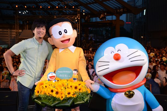 ドラえもんとのび太、秦基博の弾き語りに“ドラ泣き”ならぬ“秦泣き”フォトギャラリー（8枚目）