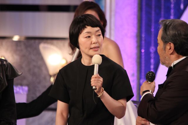 大島優子、谷間あらわの肩出しドレスで魅了！【第38回日本アカデミー賞】（5枚目）
