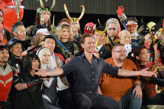 どこを切り取っても美しいトムヒ…「東京コミコン2023」トム・ヒドルストン写真集：フォトギャラリー