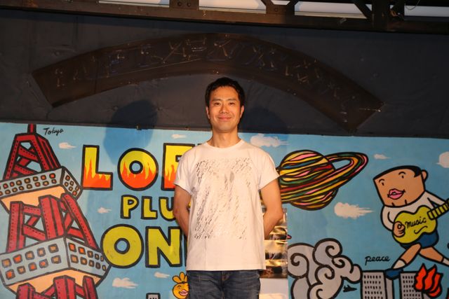 藤井隆「She is my new town/I just want to hold you」発売記念フォトギャラリー（6枚目）