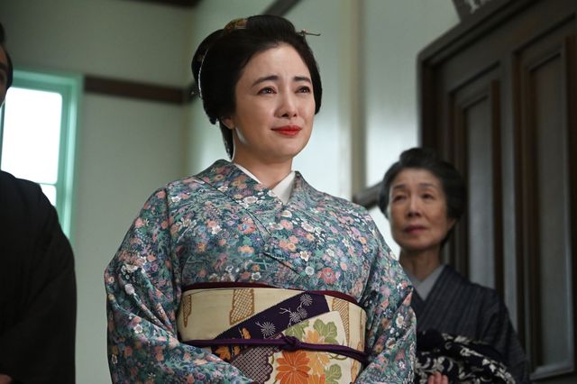【画像10枚】朝ドラ「風、薫る」千佳子（仲間由紀恵）の手術は成功して…第42回場面写真：フォトギャラリー