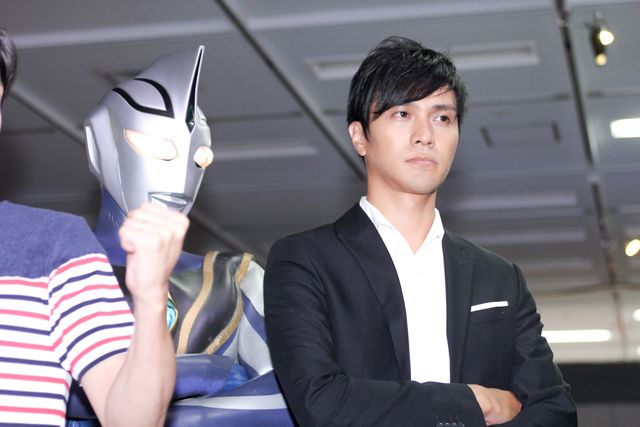 つるの剛士「ウルトラマンダイナ」時代を振り返る！フォトギャラリー（3枚目）