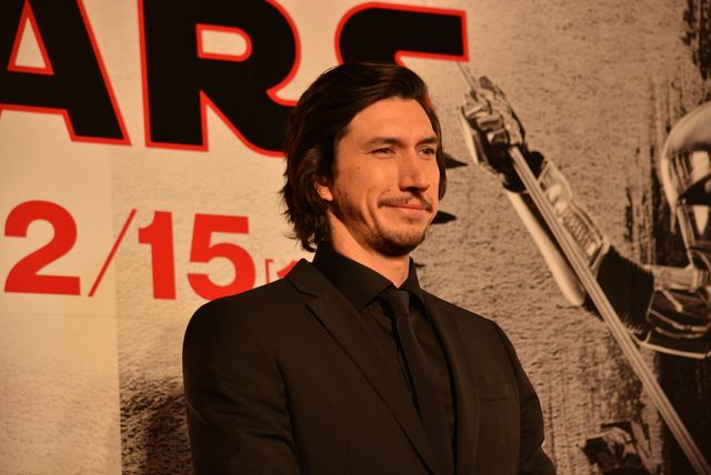 『スター・ウォーズ／最後のジェダイ』キャスト陣来日！レッドカーペットでファンサービス!!（3枚目）