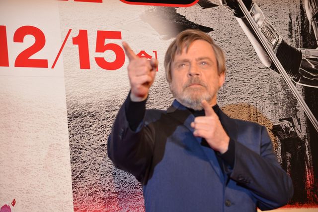 『スター・ウォーズ／最後のジェダイ』キャスト陣来日！レッドカーペットでファンサービス!!（10枚目）