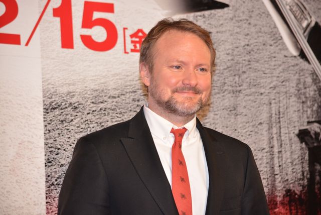 『スター・ウォーズ／最後のジェダイ』キャスト陣来日！レッドカーペットでファンサービス!!（15枚目）