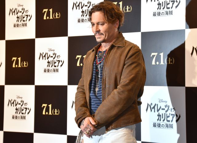 全身＆バックショットも！来日したジョニー・デップWEB合同取材フォトギャラリー（11枚目）