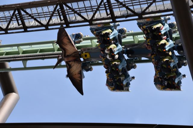 プテラノドンに背中をつかまれて飛行！USJ新アトラクション「ザ・フライング・ダイナソー」フォトギャラリー（11枚目）