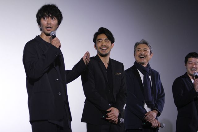 大谷亮平、強面キャストに囲まれ…!?映画『ゼニガタ』完成披露上映会：フォトギャラリー