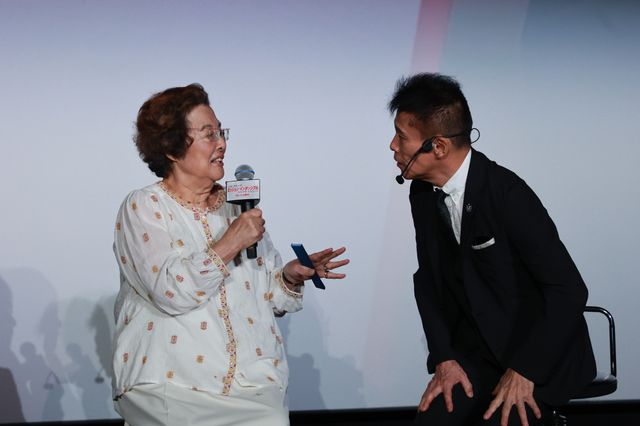 トム・クルーズから戸田奈津子に誕生日の花束！『ミッション：インポッシブル／ファイナル・レコニング』バースデーイベント（10枚目）