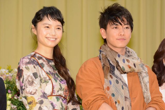 佐藤健＆濱田岳“ツン”女子「嫌いじゃない」映画『世界から猫が消えたなら』完成披露舞台あいさつフォトギャラリー：フォトギャラリー