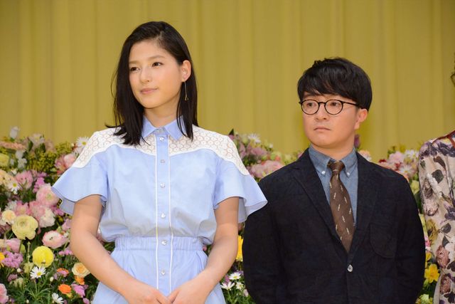 佐藤健＆濱田岳“ツン”女子「嫌いじゃない」映画『世界から猫が消えたなら』完成披露舞台あいさつフォトギャラリー（10枚目）