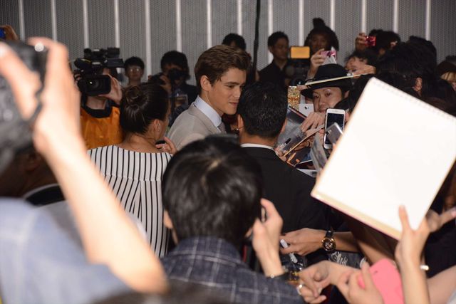 ジョニー・デップに押し寄せる人、人、人！『パイレーツ・オブ・カリビアン／最後の海賊』夏祭りプレミア！（16枚目）