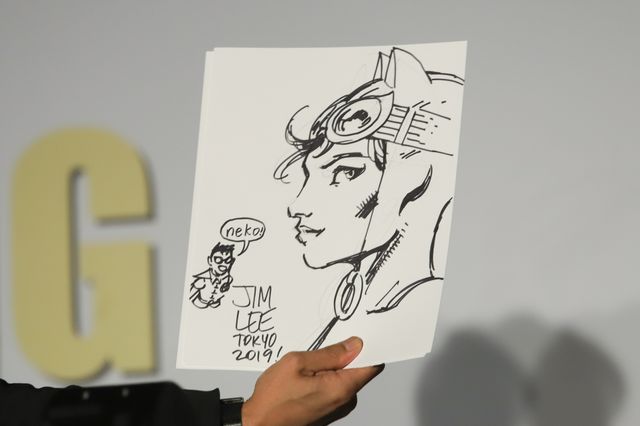 DCファンがコスプレで集結!「バットマン80周年 バットシグナル点灯セレモニー」:フォトギャラリー