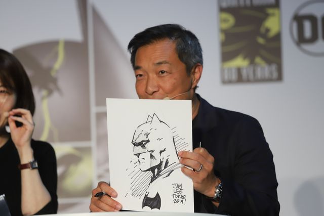 DCファンがコスプレで集結！「バットマン80周年 バットシグナル点灯セレモニー」（4枚目）