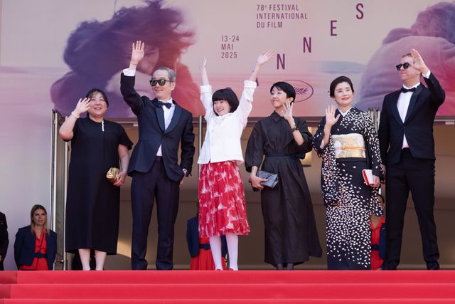 石田ひかりは和服で登壇！カンヌ映画祭コンペ出品『ルノワール』レッドカーペットの様子：フォトギャラリー