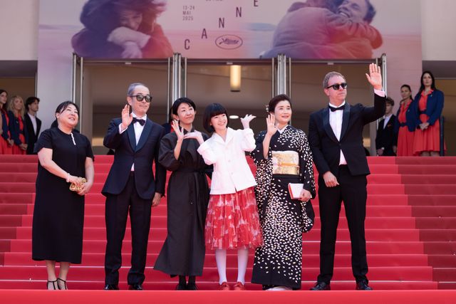 石田ひかりは和服で登壇！カンヌ映画祭コンペ出品『ルノワール』レッドカーペットの様子（4枚目）