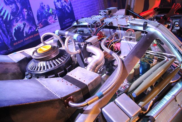 アイアン・ジャイアントがドーン！スピルバーグ新作『レディ・プレイヤー1』SXSW展示（4枚目）