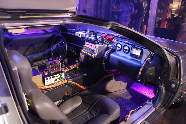 アイアン・ジャイアントがドーン！スピルバーグ新作『レディ・プレイヤー1』SXSW展示（5枚目）