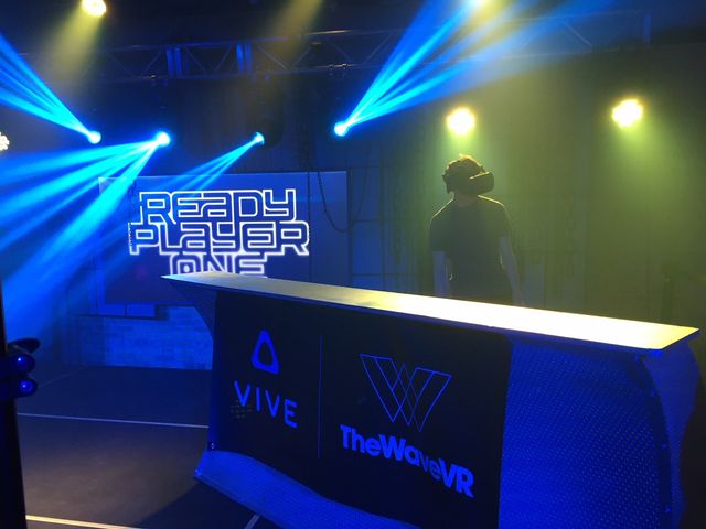 アイアン・ジャイアントがドーン！スピルバーグ新作『レディ・プレイヤー1』SXSW展示（8枚目）