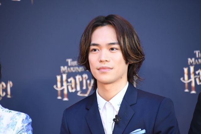 としまえん跡地の『ハリポタ』施設、ついにオープン！トム・フェルトン＆浜辺美波＆小野賢章がテープカット（4枚目）