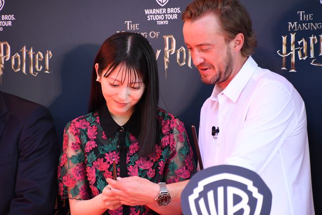 としまえん跡地の『ハリポタ』施設、ついにオープン！トム・フェルトン＆浜辺美波＆小野賢章がテープカット（12枚目）