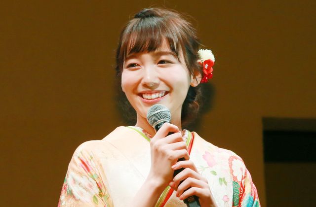 飯豊まりえ、和服姿が可愛すぎ！「東京ドームシティ ウィンターイルミネーション～江戸の粋・日本の華～」：フォトギャラリー