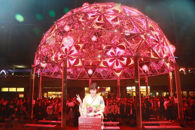 飯豊まりえ、和服姿が可愛すぎ！「東京ドームシティ ウィンターイルミネーション～江戸の粋・日本の華～」（3枚目）