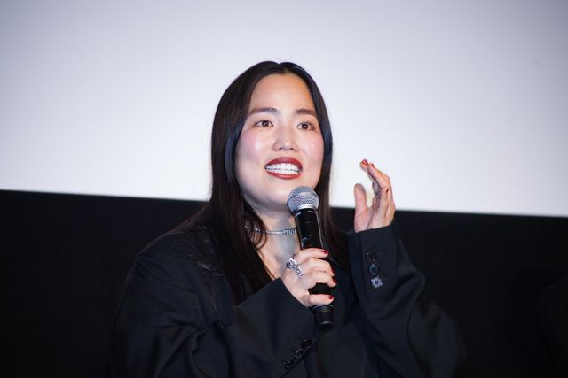 ゆりやん監督へ、欠席の南沙良からサプライズレターも！映画『禍禍女』初日舞台あいさつ（4枚目）