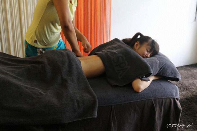 まゆゆ、衝撃のベーコン姿公開！フォトギャラリー（11枚目）