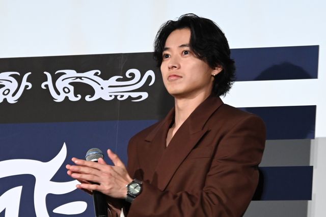 山崎賢人、志尊淳＆神尾楓珠と仲良しトーク！『キングダム　魂の決戦』特大ヒット御礼舞台挨拶（6枚目）