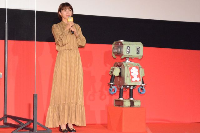 TANGが可愛すぎ！二宮和也＆満島ひかり、映画ヒット祝福（4枚目）