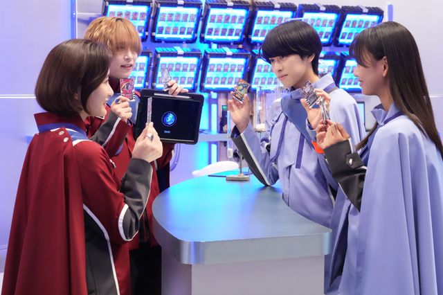 「仮面ライダーガッチャード」冥黒の三姉妹のスパイは誰だ…？第11話場面カット：フォトギャラリー