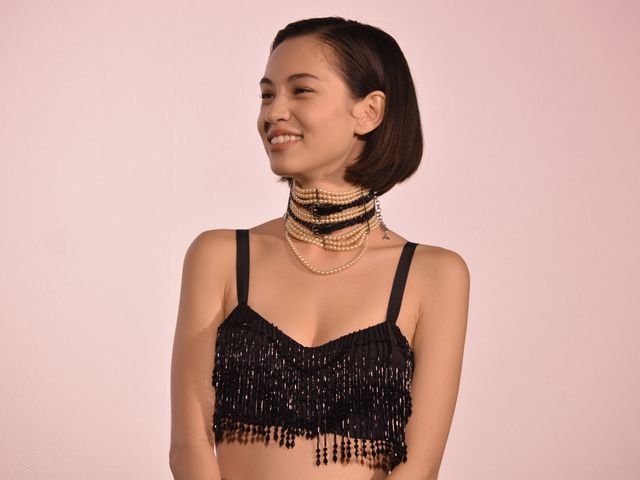 水原希子、大胆衣装で登場！『奥田民生になりたいボーイと出会う男すべて狂わせるガール』初日舞台あいさつ（3枚目）