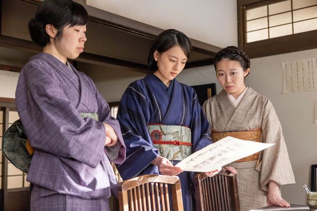 【画像11枚】朝ドラ「風、薫る」美津（水野美紀）がりん（見上愛）をねぎらって…第112回場面写真（9枚目）