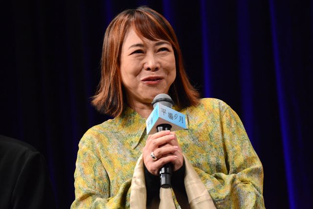 堺雅人、ハートポーズにアタフタ…井川遥、中村ゆり、吉瀬美智子らと『平場の月』完成披露（18枚目）