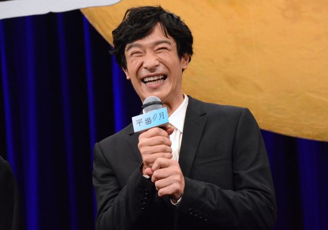 堺雅人、ハートポーズにアタフタ…井川遥、中村ゆり、吉瀬美智子らと『平場の月』完成披露（27枚目）