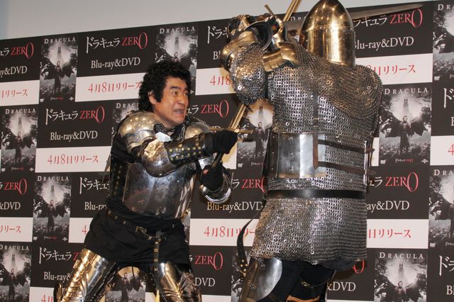 藤岡弘、が西洋剣術に初挑戦！フォトギャラリー（4枚目）