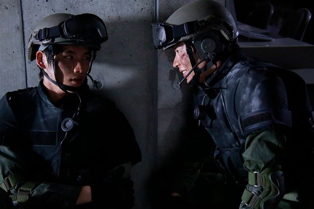 松坂桃李＆福士蒼汰の兄弟対決も話題に『図書館戦争 THE LAST MISSION』フォトギャラリー（12枚目）