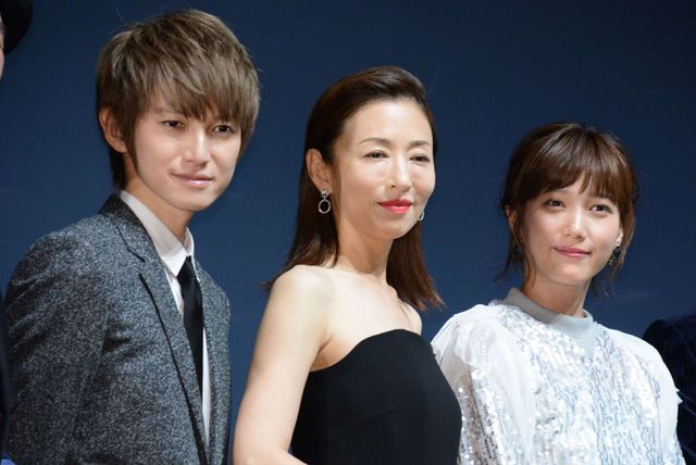 なんだか幻想的！ホログラムアルと本田翼がこっつん　映画『鋼の錬金術師』ジャパンプレミア（24枚目）