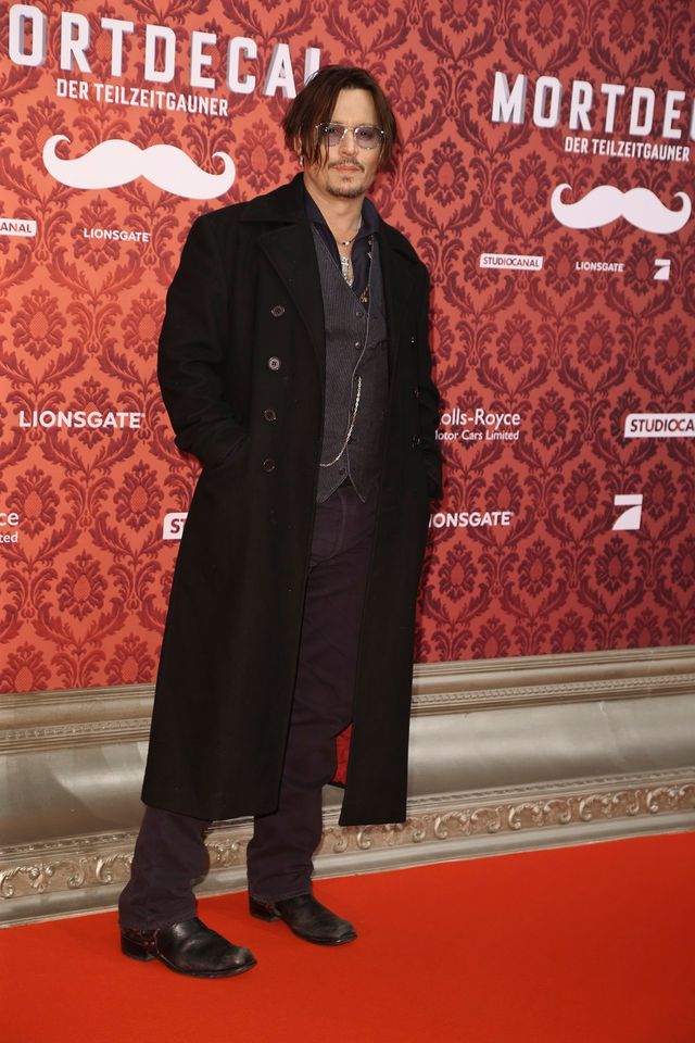 ジョニー・デップ、ちょびヒゲ片手に会見！『チャーリー・モルデカイ』ワールドプレミアフォトギャラリー（4枚目）