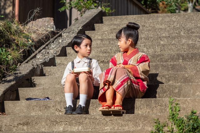 釜次（吉田鋼太郎）が負傷して…朝ドラ「あんぱん」第7回（2枚目）
