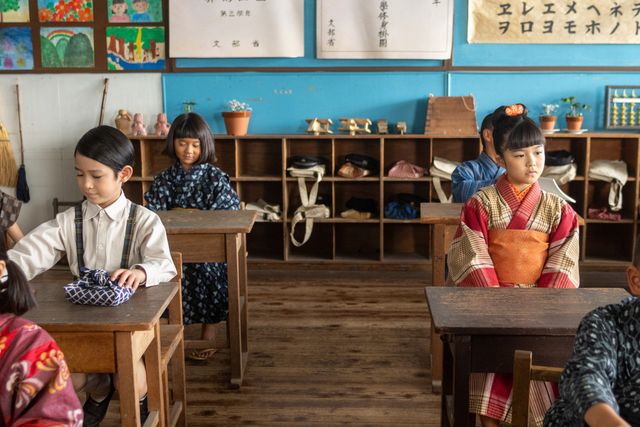 釜次（吉田鋼太郎）が負傷して…朝ドラ「あんぱん」第7回（4枚目）