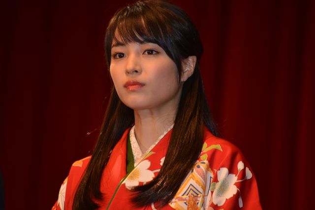 広瀬すず劇中の和装で登場『ちはやふる　－結び－』完成披露試写会舞台あいさつ（4枚目）