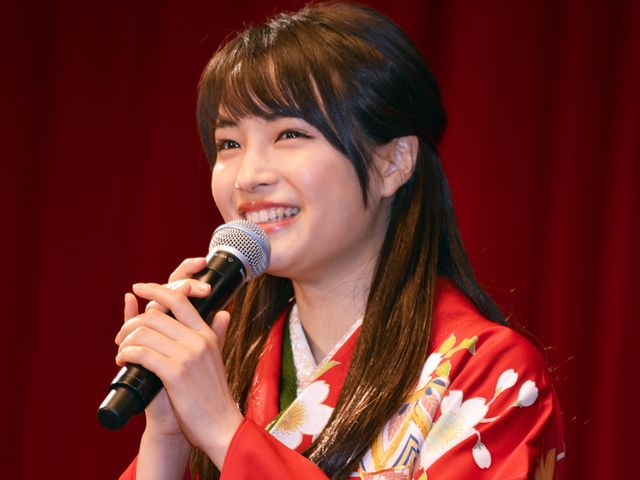 広瀬すず劇中の和装で登場『ちはやふる　－結び－』完成披露試写会舞台あいさつ（7枚目）