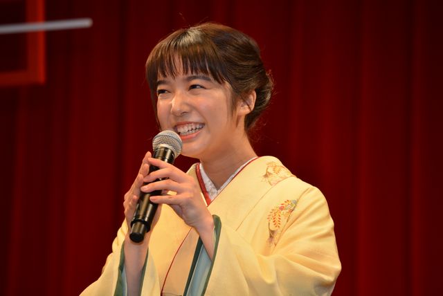 広瀬すず劇中の和装で登場『ちはやふる　－結び－』完成披露試写会舞台あいさつ（10枚目）