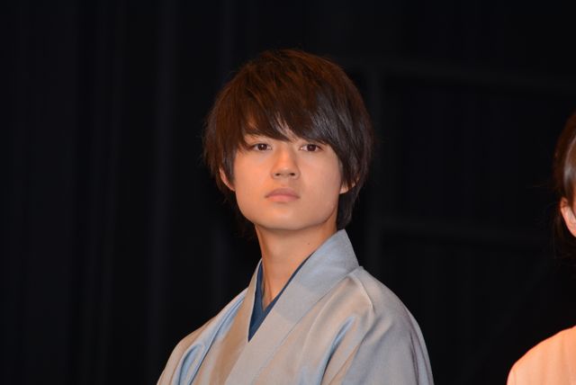 広瀬すず劇中の和装で登場『ちはやふる　－結び－』完成披露試写会舞台あいさつ（17枚目）